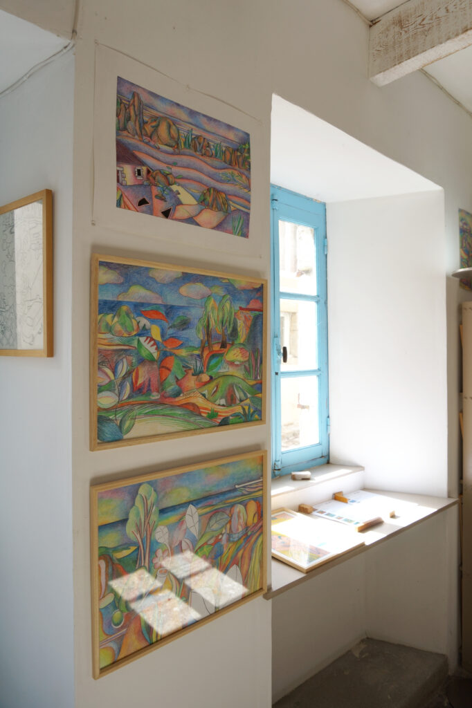 Exposition de peintures à l'atelier de Benoit Andro été 2025.